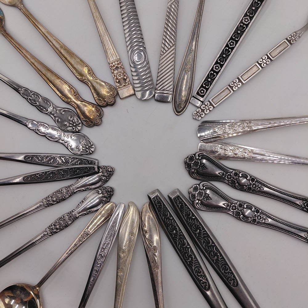 Vtg Flatware Mixed Lot 24 Ornate Fancy Patterns Silverware Jewelry Art Geometric